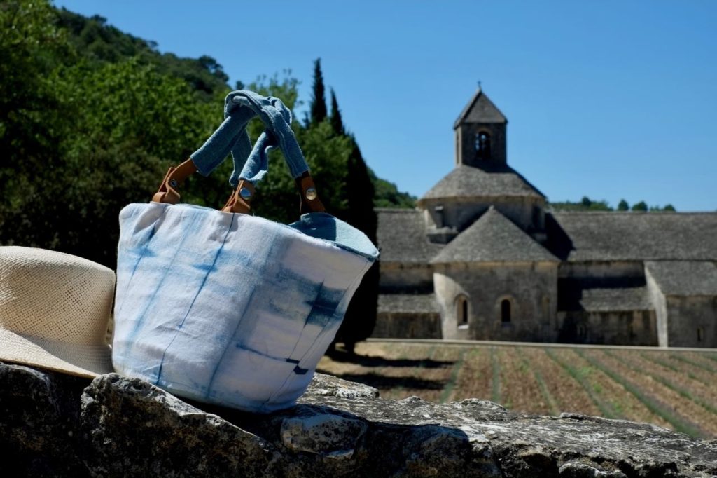Abbaye de Senanque, Senanque Abbey, lavender field, lavande, lavandin, handbag Mei Line