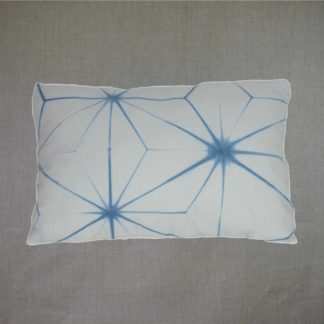 Mei Line cushion Indigo shibori