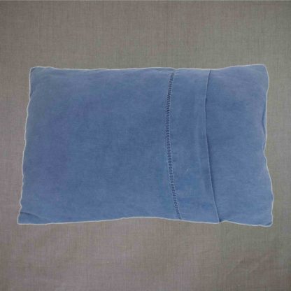 Mei Line cushion Indigo shibori