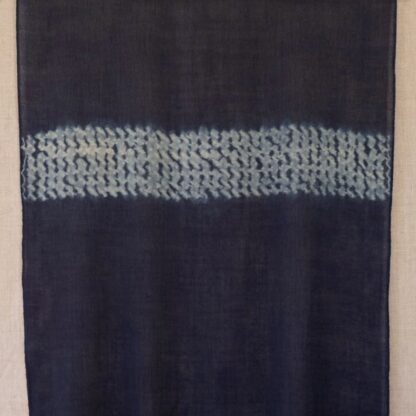 Wool scarf in indigo nuishibori