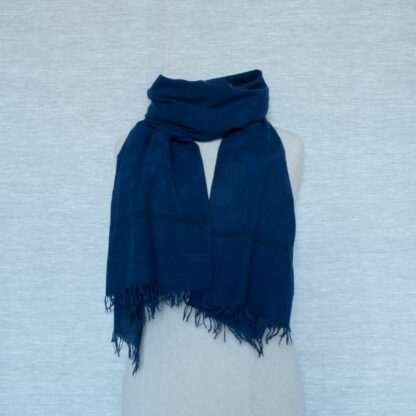 Coton scarf dyed with indigo shibori